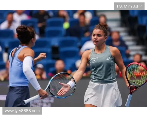 中网女双半决赛谢淑薇奥斯塔彭科迎战埃拉尼保利尼争锋